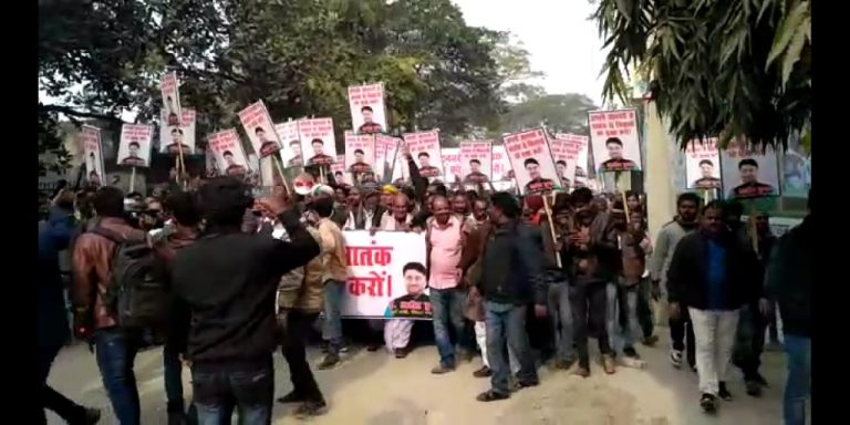 अब मुज़फ़्फ़रपुर में आरपार की लड़ाई के संकल्प के साथ ही सड़क पर उतरेे यहाँ के किसान महापंचायत मे लिया गया है निर्णय…