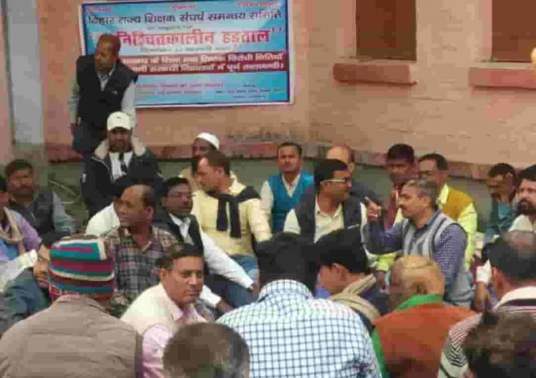 शिक्षा विभाग के अपर मुख्य सचिव आरके महाजन ने दिया दो टुक…