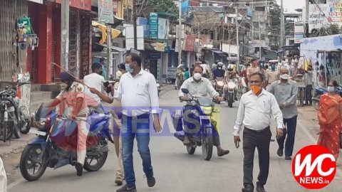 वैशाली के लालगंज मे लाँकडाउन को सख्ती से पालन कराते हूऐ अधिकारी