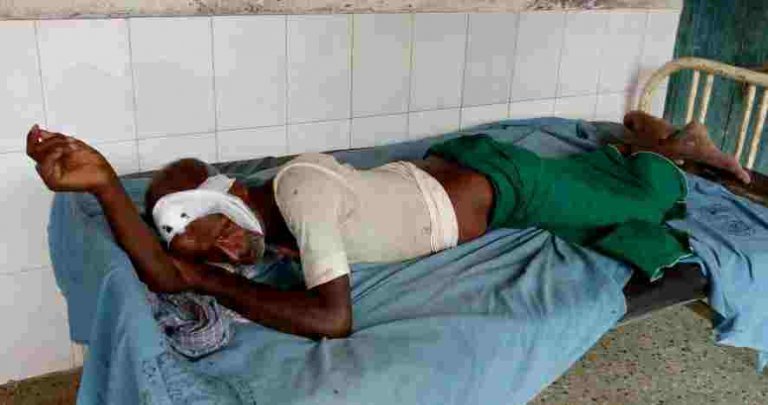 रूस्तमपुर मे रास्ता विवाद को लेकर हूँई मारपीट मे तीन घायल…