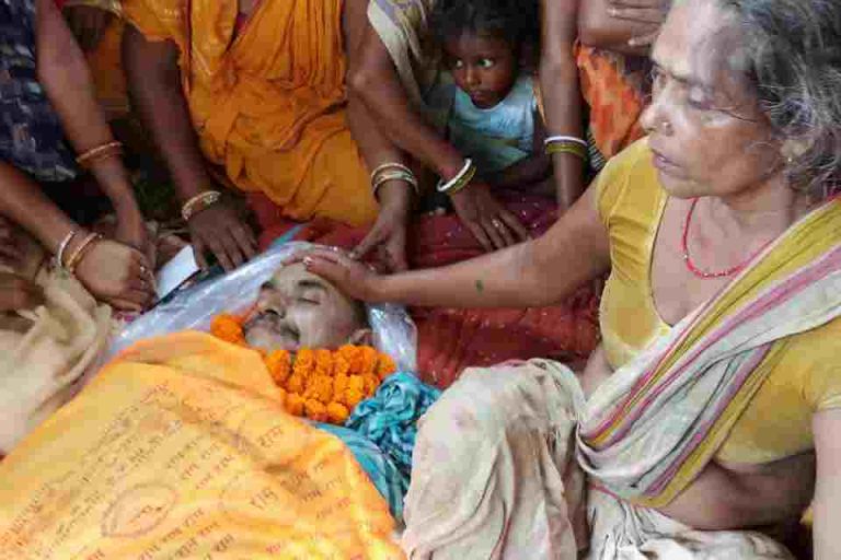 सड़क दुर्घटना मे घायल गृह रक्षक जवान की इलाज के दौरान मौत…