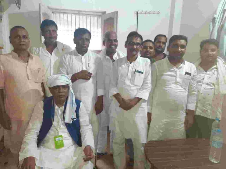 राजद की बैठक मे तेजस्वी को सीएम बनाने का लिया संकल्प