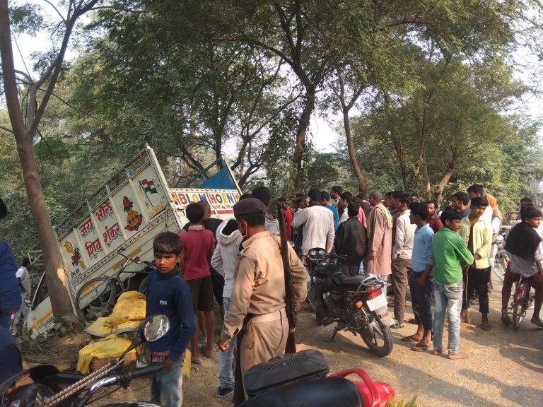 बघनगरी चौक के पास हुआ दुर्घटना, ड्राइवर मौके से फरार