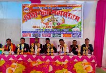 आज आदर्श युवा संघ समिति के द्वारा सम्मान समारोह व पुरस्कार कार्यक्रम किया गया -त्रिभुवन कुमार