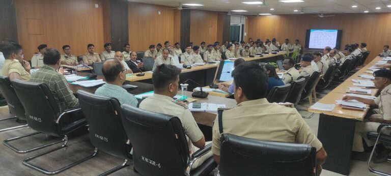 मद्धनिषेध के प्रभावी क्रियान्वयन को लेकर सभी वरीय पदाधिकारी ने की विशेष बैठक