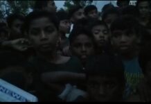 पोखरैरा में प्लस टू राजकीय अंबेडकर आवासीय विद्यालय में शिक्षकों के दुर्व्यवहार के कारण ऑफिस में छात्रों ने ताला जड़ आंदोलन किया