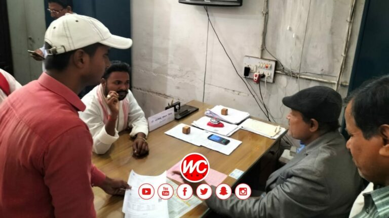 12-12-22 से होने वाले स्नातक द्वितीय खंड परीक्षा से संबंधित समस्याओं को लेकर ललित नारायण मिथिला विश्वविद्यालय परीक्षा नियंत्रक आनंद मोहन से मिले