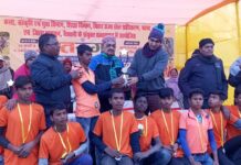 अक्षयवट राय स्टेडियम हाजीपुर में चल रहे दो दिवसीय तरंग मेघा स्पोर्ट्स उत्सव 2022- 23 का विधिवत समापन