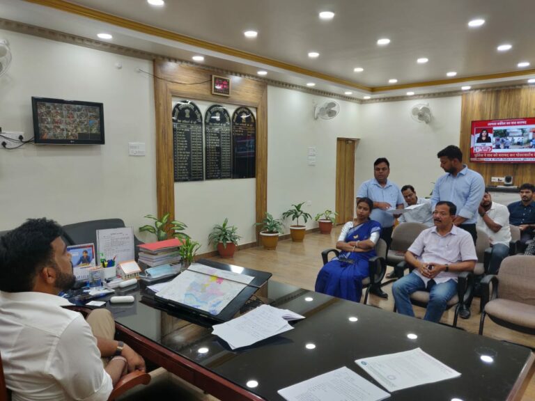 हाजीपुर शहर को जल जमाव मुक्त रखने के कार्य में तेजी लाई जाय-जिलाधिकारी।